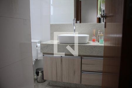 Apartamento à venda com 130m², 3 quartos e 4 vagasBanheiro