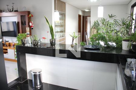 Apartamento à venda com 130m², 3 quartos e 4 vagasCozinha