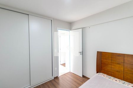 Apartamento à venda com 60m², 2 quartos e 2 vagasQuarto 2