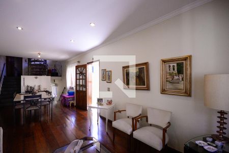 Sala  de casa à venda com 4 quartos, 219m² em Aclimação, São Paulo
