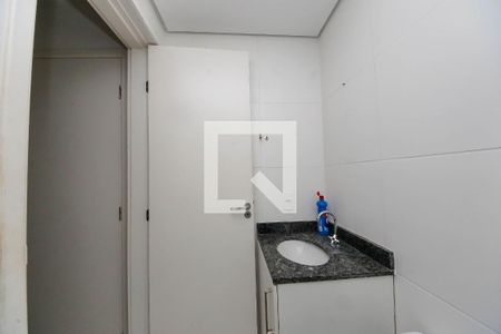 Banheiro de apartamento para alugar com 1 quarto, 19m² em São Lucas, São Paulo