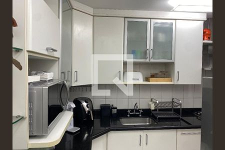 Apartamento à venda com 89m², 3 quartos e 2 vagas Apartamento à venda com 89m², 3 quartos e 2 vagasCozinha