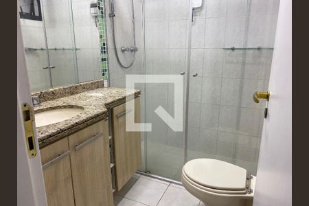 Apartamento à venda com 89m², 3 quartos e 2 vagas Apartamento à venda com 89m², 3 quartos e 2 vagasBanheiro da Suíte