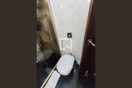 Casa de condomínio à venda com 210m², 3 quartos e 1 vagaBanheiro Social