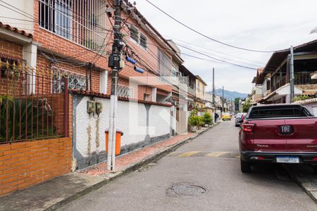 Casa de condomínio à venda com 210m², 3 quartos e 1 vagaCondomínio