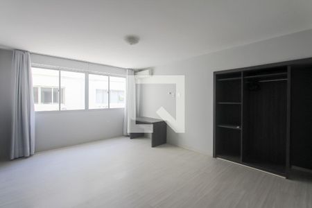 Sala/Quarto de kitnet/studio à venda com 1 quarto, 35m² em Rio Branco, Porto Alegre