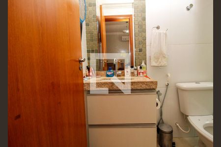 Apartamento à venda com 380m², 3 quartos e 6 vagas Apartamento à venda com 380m², 3 quartos e 6 vagasBanheiro da Suíte 2