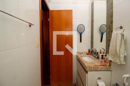 Apartamento à venda com 380m², 3 quartos e 6 vagas Apartamento à venda com 380m², 3 quartos e 6 vagasBanheiro da Suíte 2