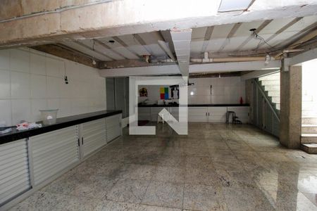 Apartamento à venda com 380m², 3 quartos e 6 vagas Apartamento à venda com 380m², 3 quartos e 6 vagasGaragem 1/2/3/4
