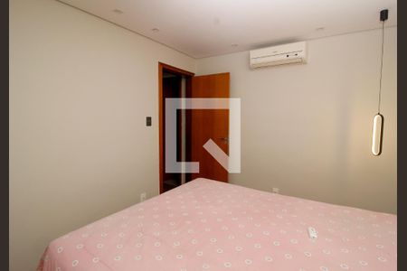 Apartamento à venda com 380m², 3 quartos e 6 vagas Apartamento à venda com 380m², 3 quartos e 6 vagasSuite 1