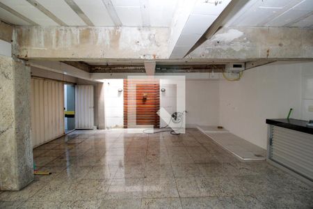 Apartamento à venda com 380m², 3 quartos e 6 vagas Apartamento à venda com 380m², 3 quartos e 6 vagasGaragem 1/2/3/4