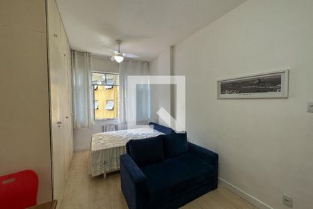 Apartamento à venda com 34m², 1 quarto e sem vagaSala
