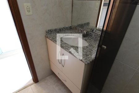 Casa à venda com 104m², 2 quartos e 2 vagasQuarto 1 - Banheiro