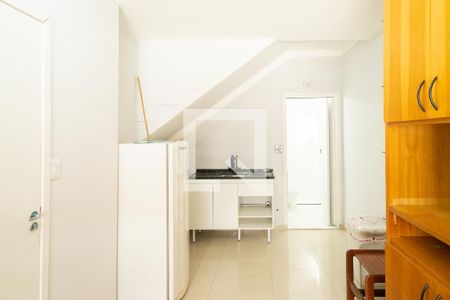 Quarto e Cozinha  de kitnet/studio para alugar com 1 quarto, 18m² em Jardim Silvestre, São Bernardo do Campo