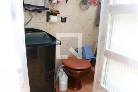 Casa à venda com 140m², 2 quartos e 4 vagasBanheiro de serviço