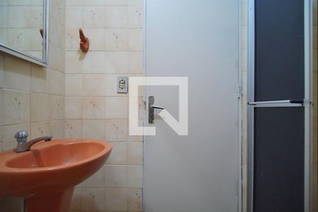 Banheiro de apartamento à venda com 1 quarto, 31m² em Pátria Nova, Novo Hamburgo