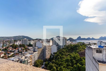 Apartamento à venda com 180m², 4 quartos e 2 vagasVista Cobertura