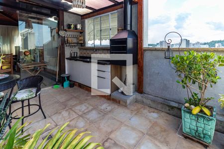 Apartamento à venda com 180m², 4 quartos e 2 vagasChurrasqueira