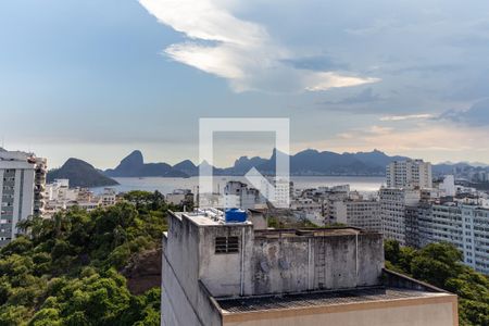Apartamento à venda com 180m², 4 quartos e 2 vagasVista Cobertura