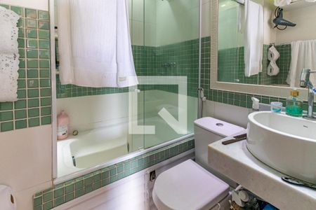 Apartamento à venda com 180m², 4 quartos e 2 vagasBanheiro da Suíte