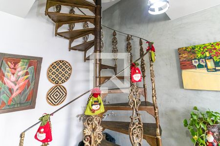 Apartamento à venda com 180m², 4 quartos e 2 vagasEscadas