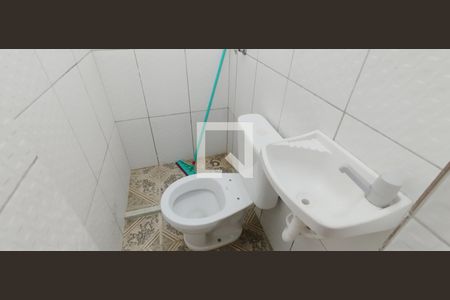 Banheiro de casa para alugar com 1 quarto, 30m² em Estrada das Barreiras, Salvador