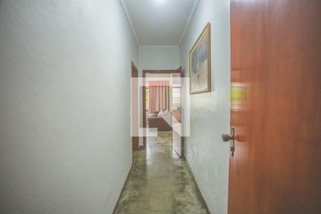Corredor - Quartos de casa à venda com 3 quartos, 150m² em Parque Imperial, São Paulo