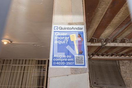 Casa à venda com 160m², 3 quartos e 3 vagas Casa à venda com 160m², 3 quartos e 3 vagasPlaquinha