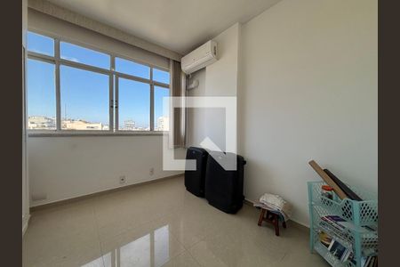 Quarto 1 de apartamento à venda com 3 quartos, 101m² em Copacabana, Rio de Janeiro
