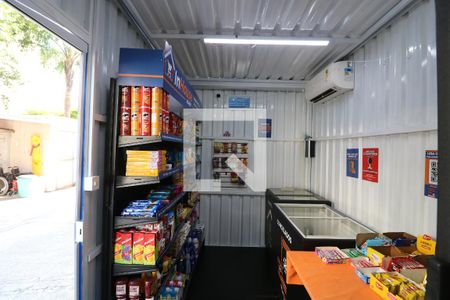 Apartamento para alugar com 73m², 2 quartos e 1 vagaMini Mercado