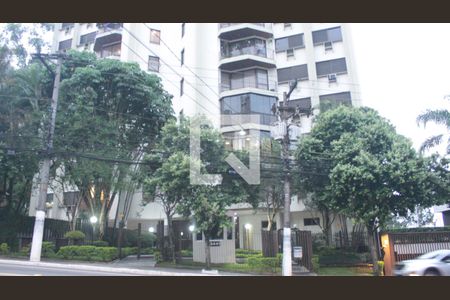 Apartamento à venda com 180m², 4 quartos e 2 vagasFachada 