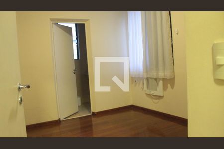 Apartamento à venda com 180m², 4 quartos e 2 vagasBanheiro quarto