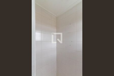 Banheiro de serviço de apartamento para alugar com 3 quartos, 80m² em Jardim Las Vegas, Guarulhos
