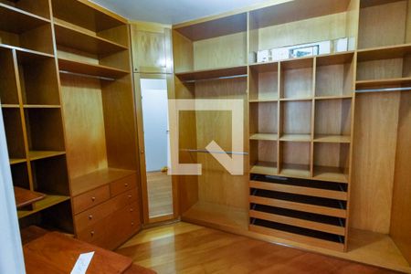 Apartamento para alugar com 130m², 3 quartos e 4 vagasCloset da suíte 2