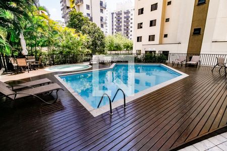 Apartamento para alugar com 130m², 3 quartos e 4 vagasÁrea comum - Piscina