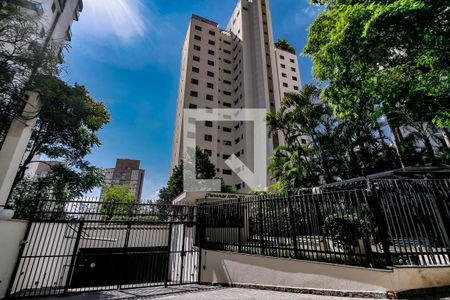 Apartamento para alugar com 130m², 3 quartos e 4 vagasFachada e portaria