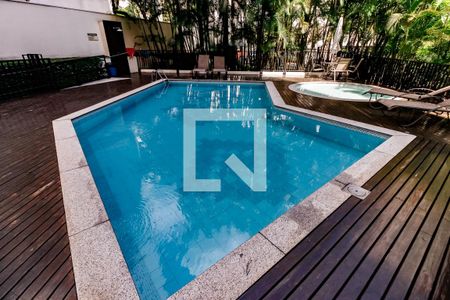 Apartamento para alugar com 130m², 3 quartos e 4 vagasÁrea comum - Piscina