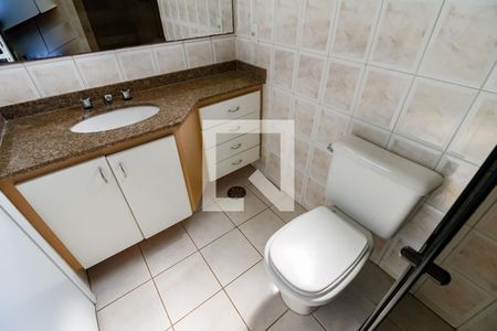 Apartamento para alugar com 130m², 3 quartos e 4 vagasBanheiro Corredor