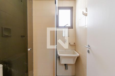Apartamento para alugar com 217m², 4 quartos e 3 vagas Apartamento para alugar com 217m², 4 quartos e 3 vagasBanheiro de Serviço