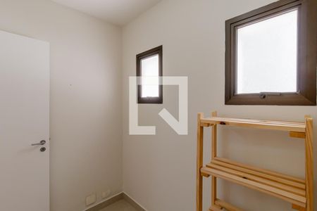 Apartamento para alugar com 217m², 4 quartos e 3 vagas Apartamento para alugar com 217m², 4 quartos e 3 vagasQuarto de Serviço
