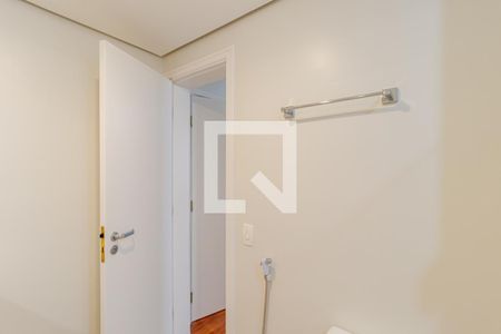 Apartamento para alugar com 217m², 4 quartos e 3 vagas Apartamento para alugar com 217m², 4 quartos e 3 vagasBanheiro da Suíte 3