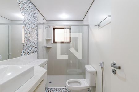 Apartamento para alugar com 217m², 4 quartos e 3 vagas Apartamento para alugar com 217m², 4 quartos e 3 vagasBanheiro da Suíte 2