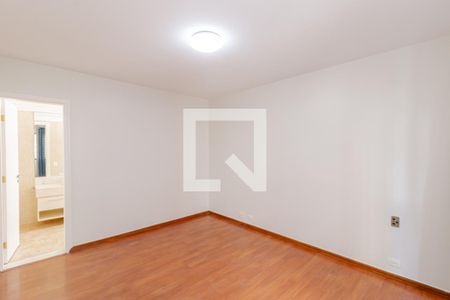 Apartamento para alugar com 217m², 4 quartos e 3 vagas Apartamento para alugar com 217m², 4 quartos e 3 vagasSuíte 4