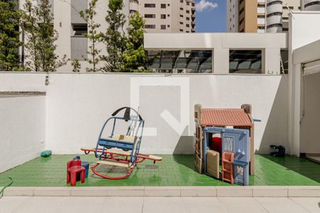 Apartamento para alugar com 217m², 4 quartos e 3 vagas Apartamento para alugar com 217m², 4 quartos e 3 vagasPlayground