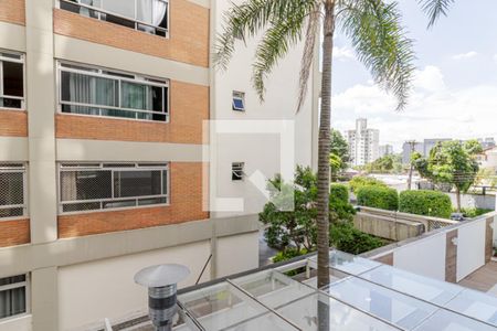 Apartamento para alugar com 217m², 4 quartos e 3 vagas Apartamento para alugar com 217m², 4 quartos e 3 vagasVista da Suíte 2