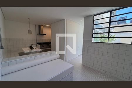 Sala de TV de apartamento para alugar com 1 quarto, 40m² em Cerqueira César, São Paulo