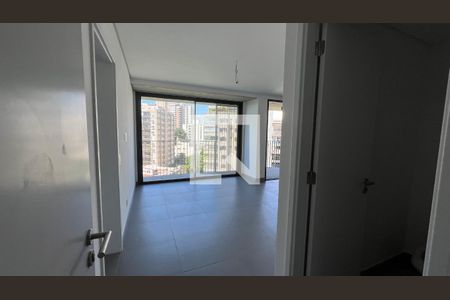 Entrada de apartamento para alugar com 1 quarto, 63m² em Jardim das Bandeiras, São Paulo