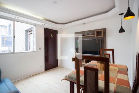 Sala de apartamento para alugar com 2 quartos, 51m² em Itaquera, São Paulo