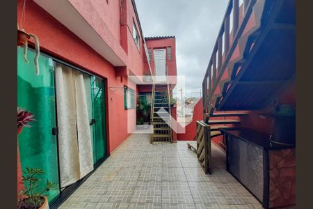 Casa à venda com 181m², 5 quartos e 3 vagas Casa à venda com 181m², 5 quartos e 3 vagasCasa 2 - Área de Serviço/Quintal