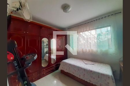 Casa à venda com 181m², 5 quartos e 3 vagas Casa à venda com 181m², 5 quartos e 3 vagasCasa 2 - Quarto